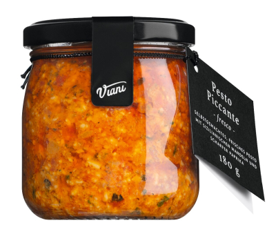 Pesto piccante – frisches rotes Pesto mit Paprika, Chili und Mandeln