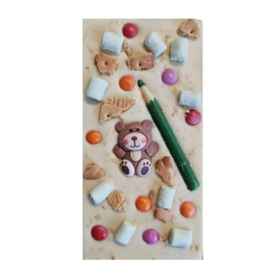 Premium weiße Schokolade Enjoy School 95 g mit Marshmallows, bunten Schokolinsen, Keksen und Schoko-Deko