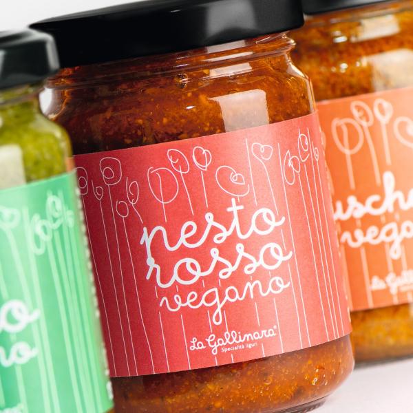 Tomatenpesto mit getrockneten Tomaten und Tomatenconcassé – würziges, veganes Pesto für Pasta, Sandwiches und Gemüse, erhältlich bei Il Gusto di Mario